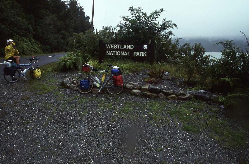 WT 0200 042-38 New Zealand.jpg